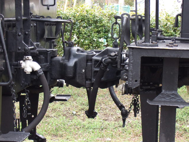 蒸気機関車(SL)のC12とC11の重連・連結器の写真の写真