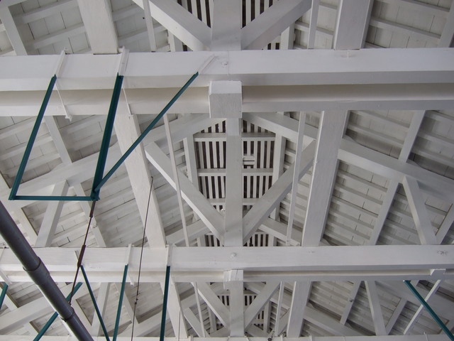 世界遺産暫定リスト・富岡製糸場と絹産業遺産群・操糸場の天井の写真の写真