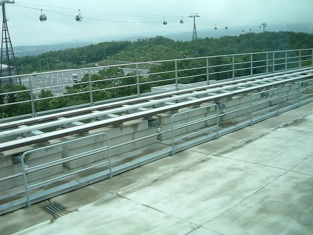 万博八草〜万博会場・リニモの線路の写真の写真