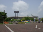野球場・グリーンスタジアム・駅前広場から見る野球場