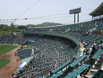 野球場・グリーンスタジアム・バックネット裏から見る一塁側スタンド