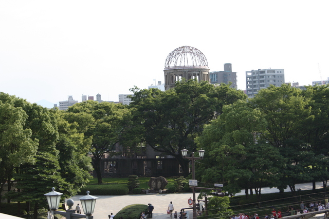 広島市民球場から見る原爆ドームの写真の写真