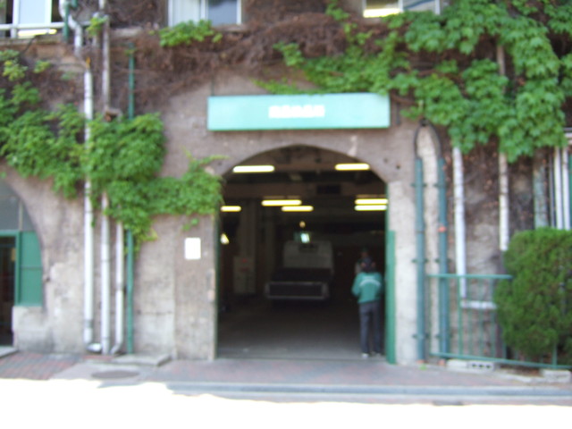 野球場・甲子園球場・関係者用の入り口の写真の写真