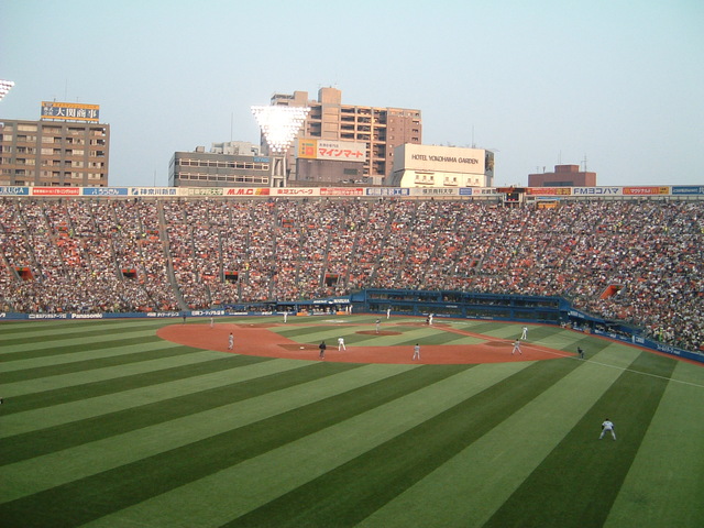 野球場・横浜スタジアム・試合中の様子の写真の写真