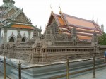 バンコク・ワット・プラケオ・アンコールワットの大きな模型