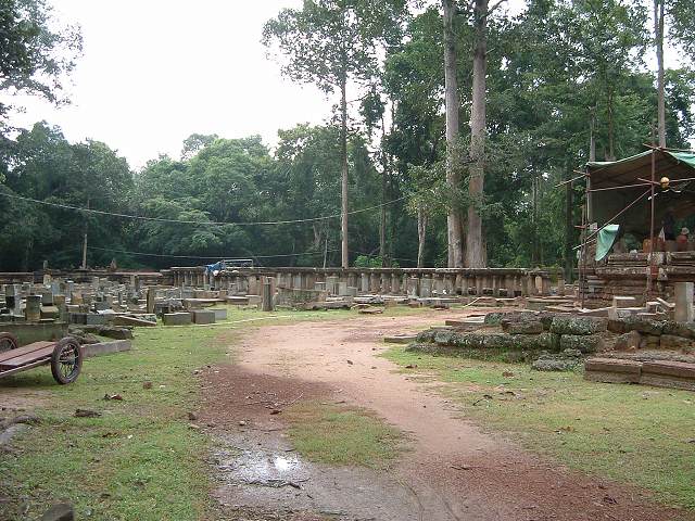 世界遺産・チャウ・サイ・テボーダ・修復工事中の写真の写真