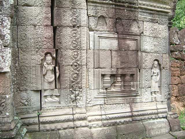 世界遺産・タ・ソム・デバターの彫刻の写真の写真