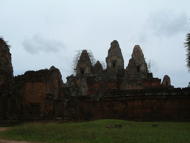世界遺産・プレ・ループ・祠堂のシルエットの写真の写真