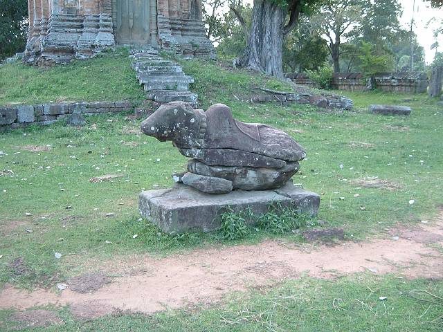 バコン・ナンディン像の写真の写真