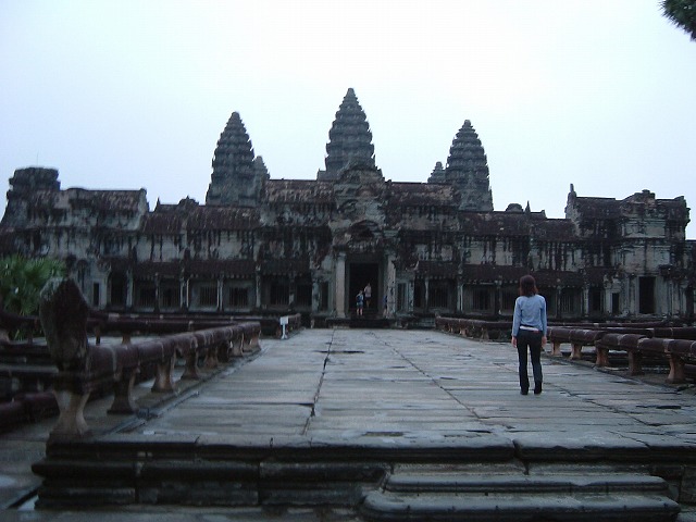 世界遺産・日の出直後のアンコール・ワットの写真の写真
