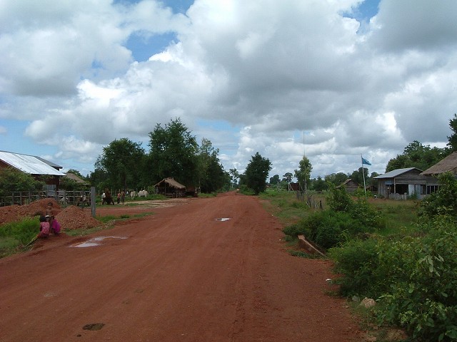 ベンメリア・整備直後の道の写真の写真