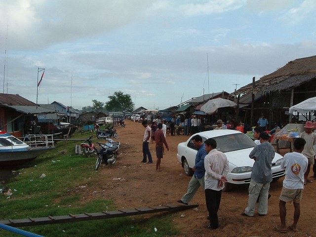 トンレサップ湖・トンレサップ川・乗船場の写真の写真