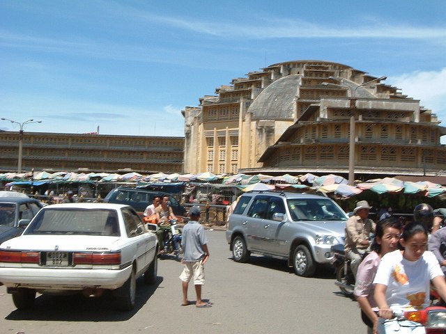 プノンペン・セントラルマーケットの駐車場の写真の写真