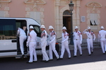 モナコ公国・衛兵交替式が終わり帰途につく衛兵