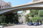 モナコ・グリマルディ通りの陸橋