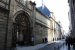 パリ・カルナヴァレ館の門と外壁