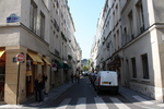 パリ・デュー・ボン通りとル・ルグラティエ通りの交差点付近