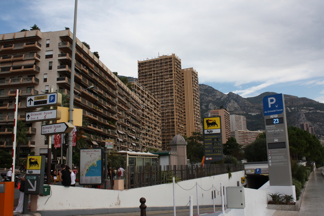 モナコ・ブランセス・グラース通りのマンションの写真の写真