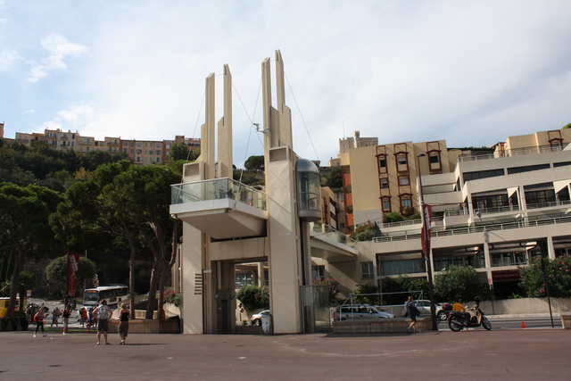 モナコ・歩道橋の写真の写真