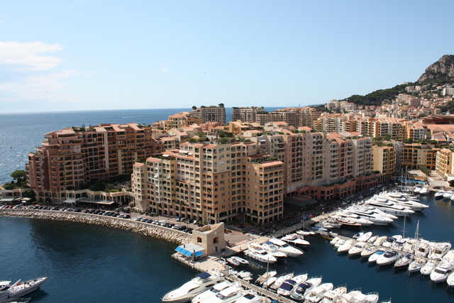 モナコ・セントマーチンの庭園から見えるポール・ド・フォンヴィエイユの写真の写真