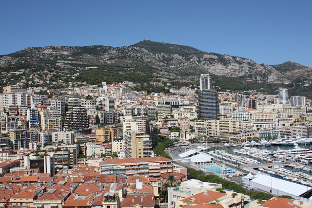 ポール・エルキュル (モナコ港)に隣接するマンション郡の写真の写真