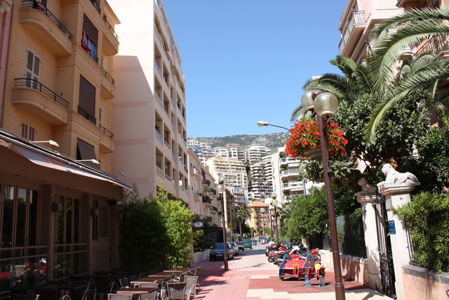 モナコ・カロライン王妃通りの写真の写真