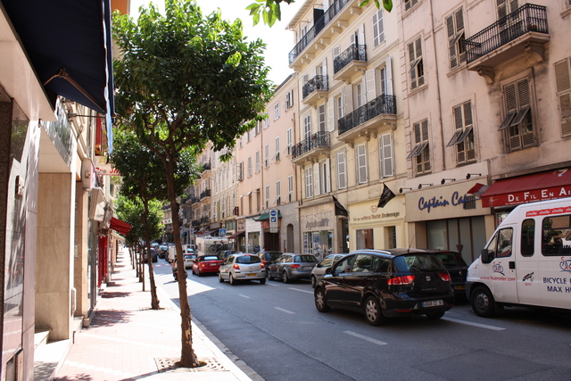 モナコ・再びグリマルディを歩くの写真の写真