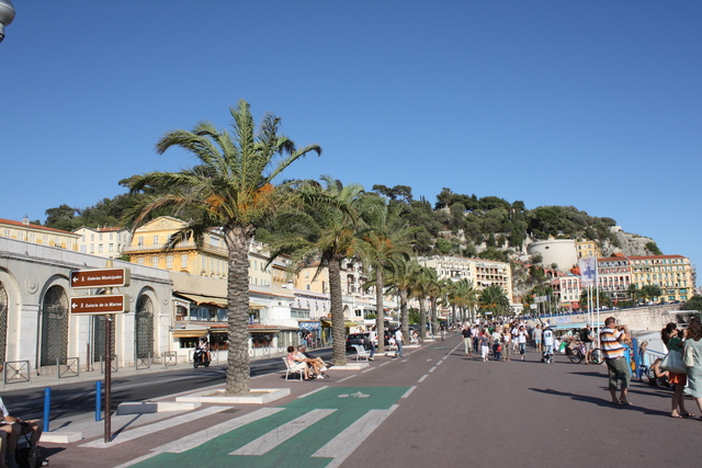 ニース・エタ＝ユニ通り (サルヤ広場付近)の写真の写真