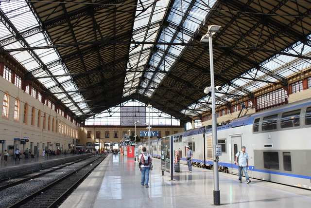 マルセイユ駅・ホームの写真の写真