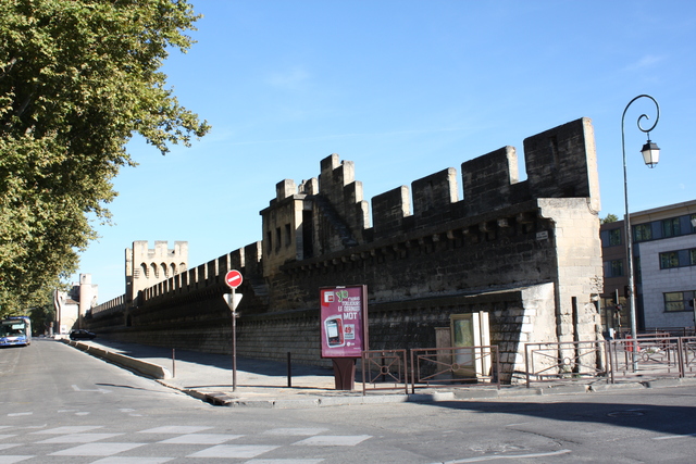 アヴィニョン・サン・シャルル門の東側(内)の写真の写真
