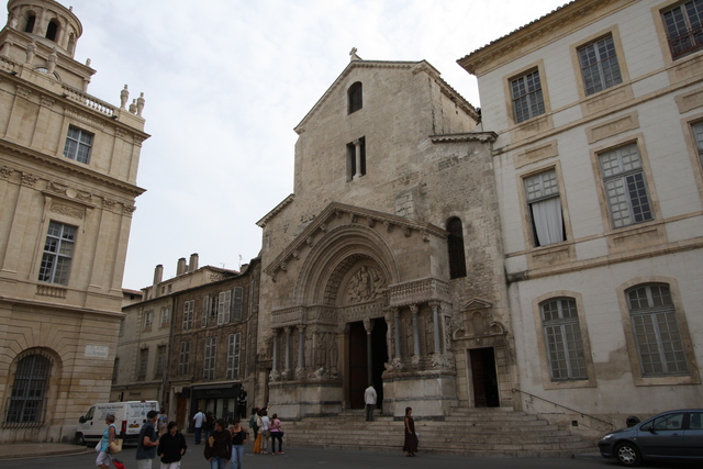 アルル・サン＝トロフィーム教会の写真の写真