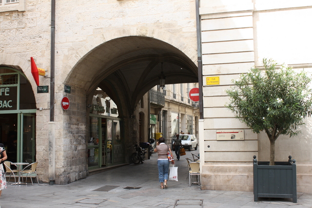 ニーム・旧市街７の写真の写真