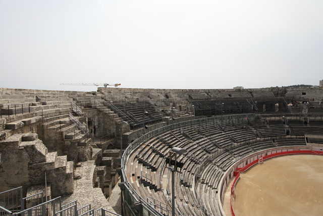 ニーム・古代闘技場・フィールドとスタンド６の写真の写真
