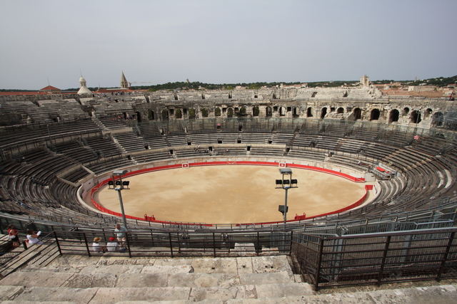 ニーム・古代闘技場・フィールドとスタンド７の写真の写真