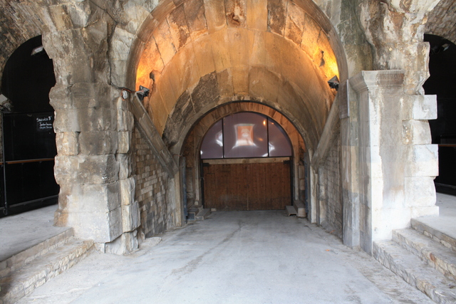 ニーム・古代闘技場・小部屋の写真の写真