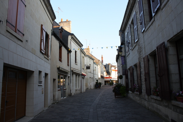 アゼー・ル・リドー・朝のバルザック通りの写真の写真