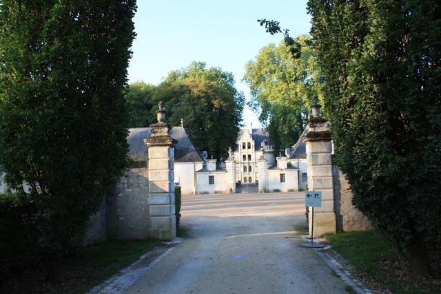 アゼ・ル・リドー城・建物が見えてきたの写真の写真