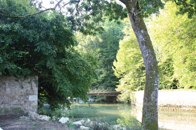 アゼー・ル・リドー城・敷地の北側を流れるアンドル川の写真の写真