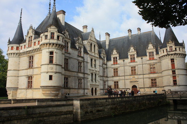 アゼー・ル・リドー城・L字型の館の写真の写真