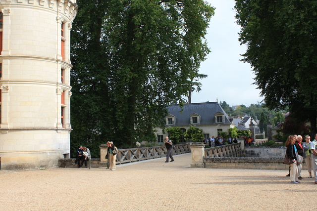 アゼー・ル・リドー城・入口付近に架かる橋の写真の写真