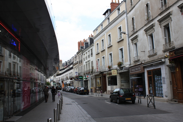 トゥール・ベルナール・パリシ通り(会議場付近)の写真の写真