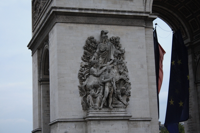 パリ・凱旋門・ポルト・マイヨ広場側・レリーフの写真の写真