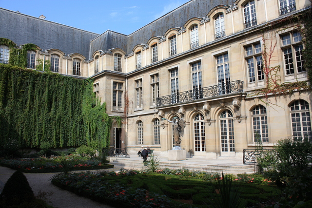 パリ・Hotel Carnavalet ( actuel Musee Carnavalet) (カルナヴァレ館)の写真の写真