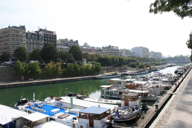 パリ・カナル・サン＝マルタンの写真の写真