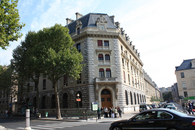 パリ・共和国防衛隊の兵舎のセレスティン (Célestins)の写真の写真