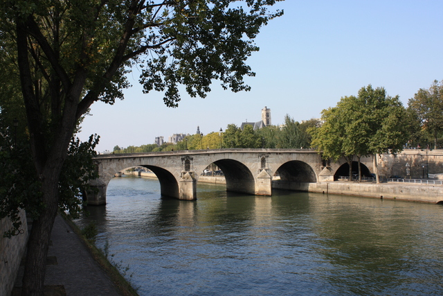 パリ・マリー橋の写真の写真