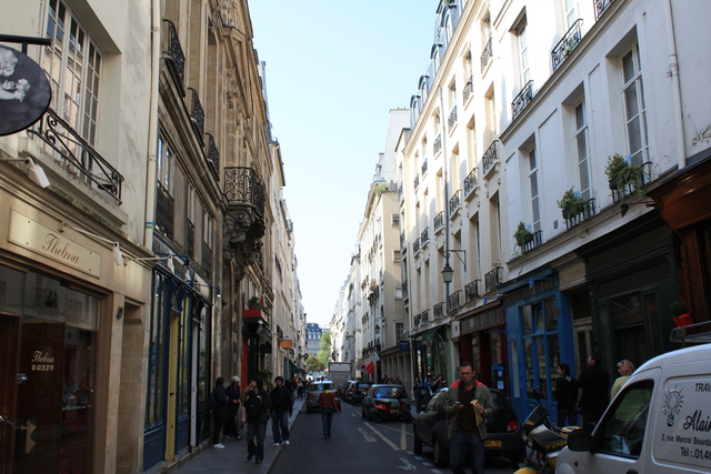 パリ・歴史建造物・Hôtel de Chenizot付近の写真の写真