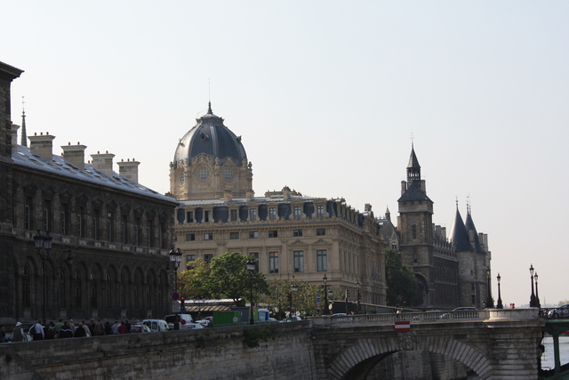 パリ・商事裁判所(Huissiers-Audienciers du Tribunal de Commerce de la Seine)の写真の写真