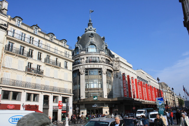 パリ・Bazar de l'Hôtel de Villeの写真の写真