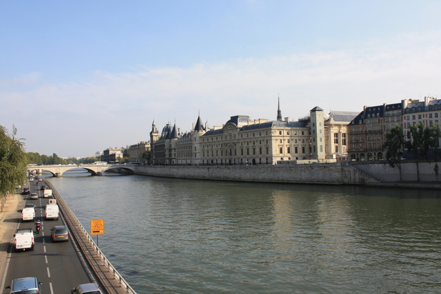 パリ・セーヌ川の写真の写真